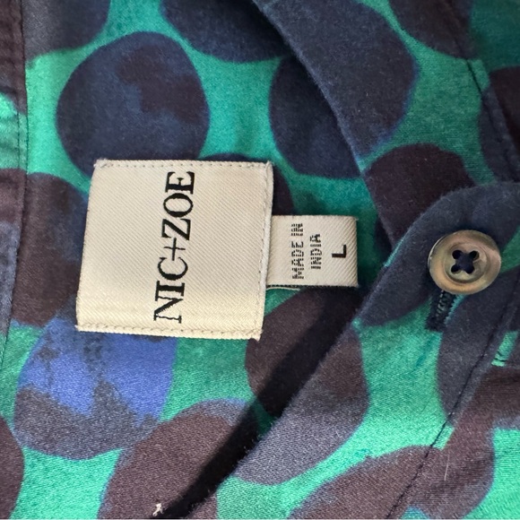 NIC+ZOE Teal and Navy Polka Dot Blouse - Picture 6 of 7